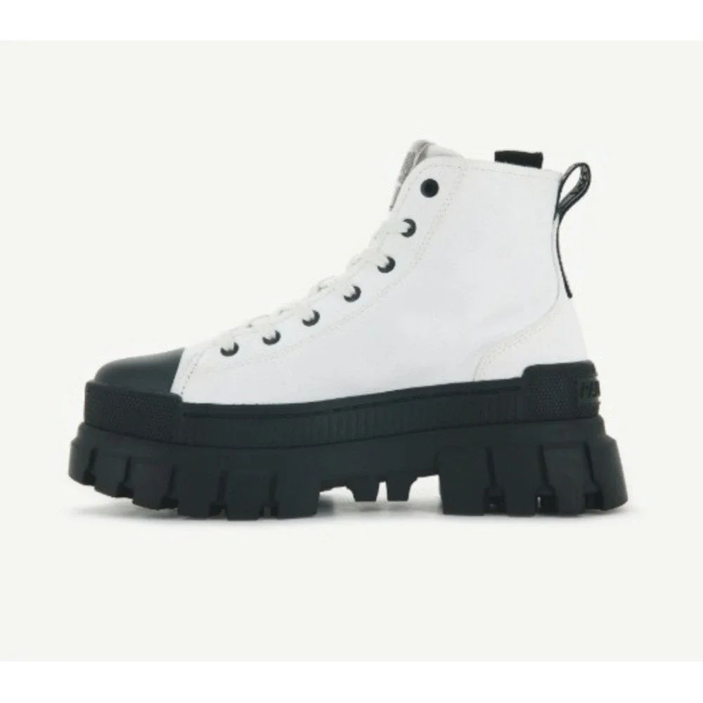 Palladium Revolt Hi TX Women's Platform Boots Lug Sole Ankle Boots 6.5 WHITE NIB